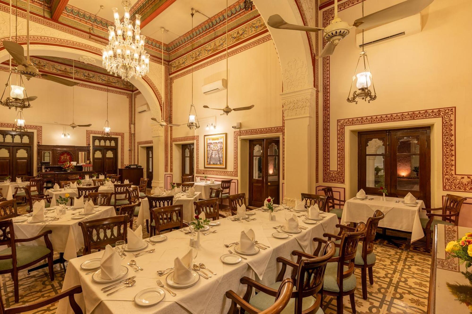 Umed Bhawan Palace, Kotah Exterior foto